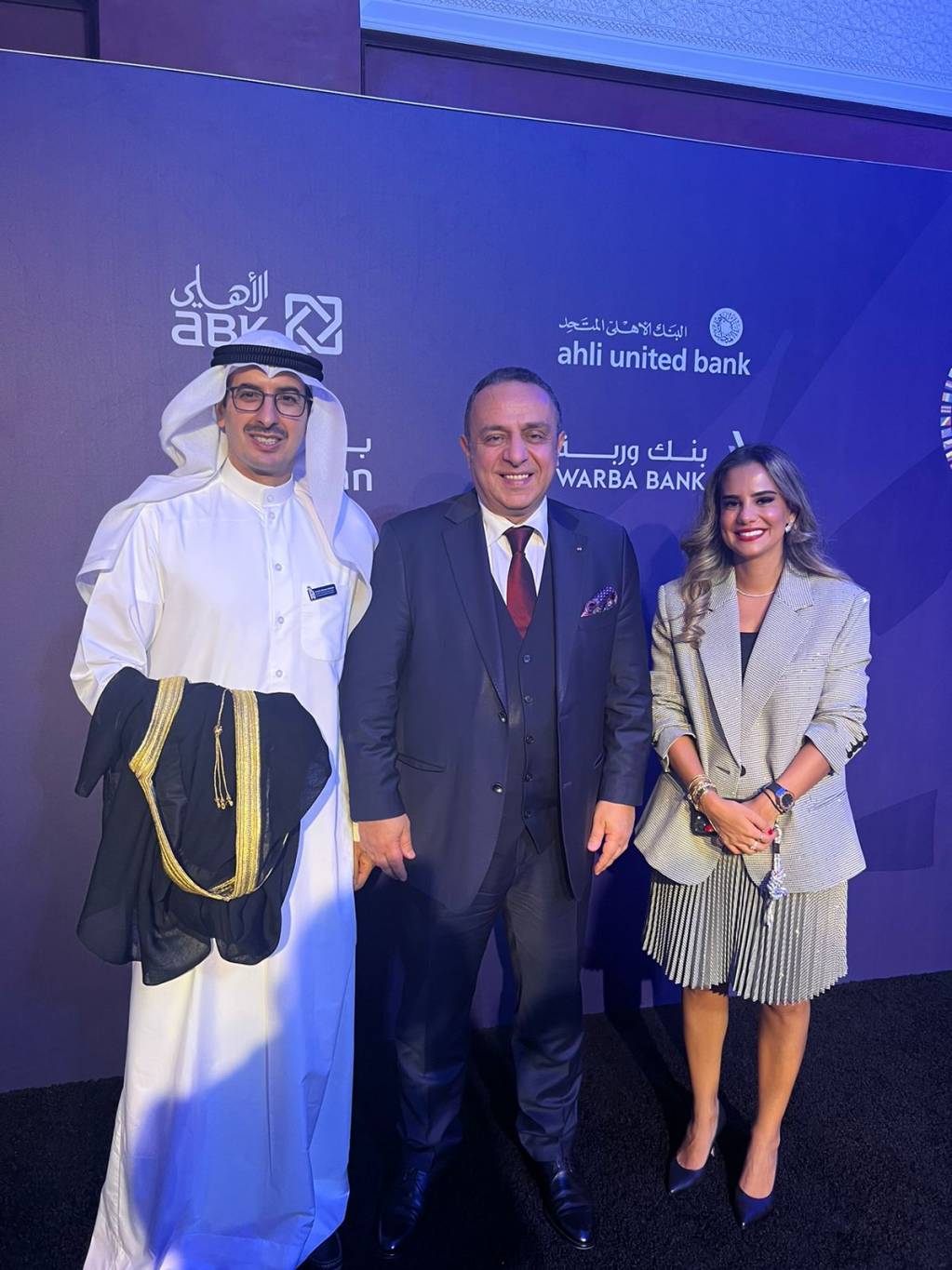 الاجتماعات السنوية للبنك الدولي وصندوق النقد مستمرة
فتوح يقود حوارا عبر اتحاد المصارف العربية بين الصناديق
السيادية ومحافظي البنوك المركزية العربية ومصرف لبنان