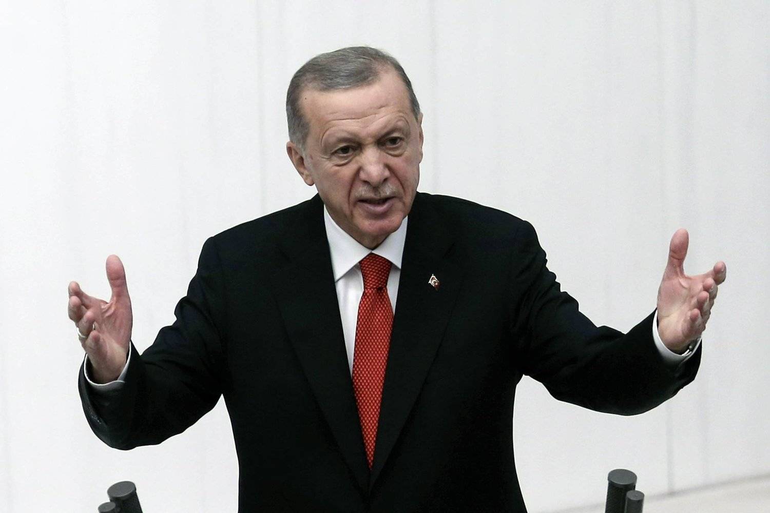 أردوغان: قرار عدم إدخال المواد الأساسية إلى غزة وصمة عار