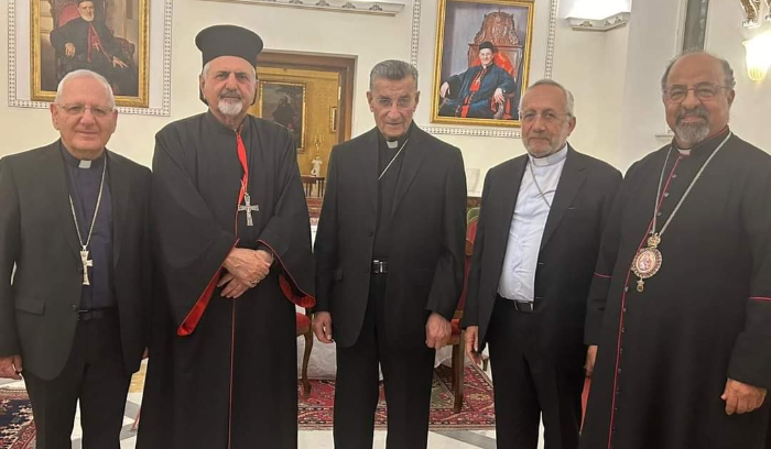 بطاركة الشرق الكاثوليك من روما: لإيقاف الحرب
والاعتراف بكرامة الشعوب وحقها في تقرير مصيرها