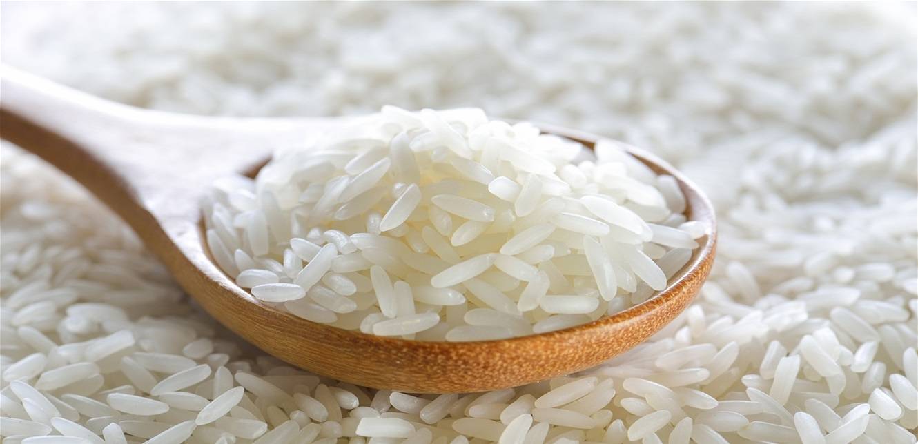 جربيها.. حيلة ذكية للتخلص من تعجن الأرز أثناء الطهي
