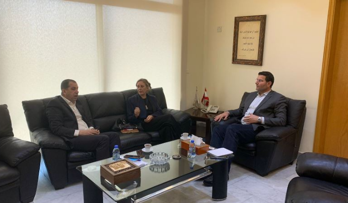 وزير الزراعة بحث وسفيرة منظمة 

الأغذية والزراعة في المشاريع المشتركة