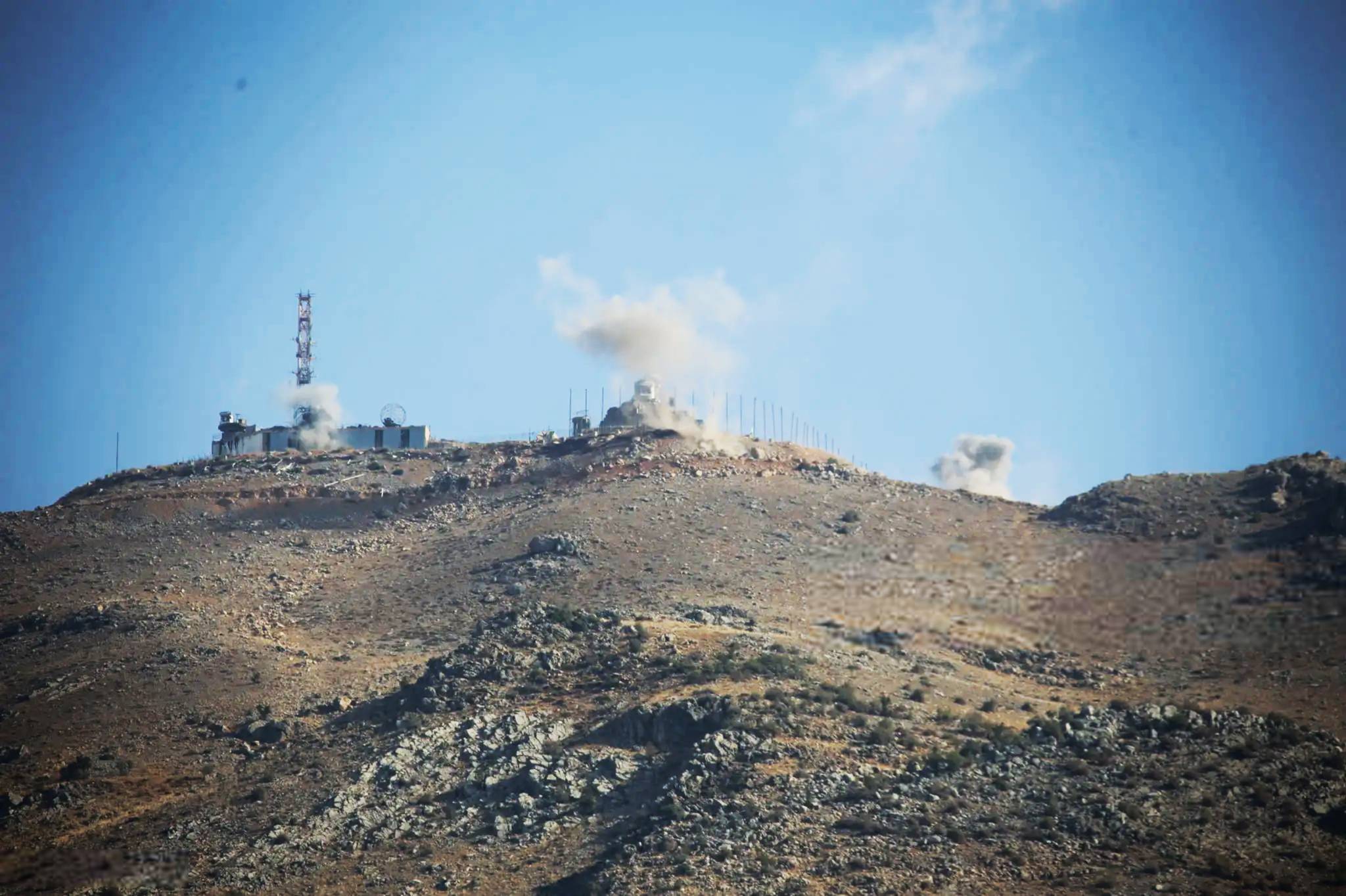 المنطقة على فوهة كل الاحتمالات وحزب الله يضرب 6 مواقع عسكرية للعدو
واشنطن تفشل في سياسة الاساطيل لتغطية تهجير الفلسطينيين من غزة الى سيناء
تحذير ايراني: اليوم فرصة للحل وغداً سيفوت الاوان... والسعودية تعلّق محادثات التطبيع