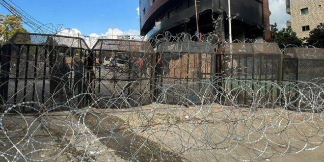 اشتباكات بمحيط السفارة الأميركية