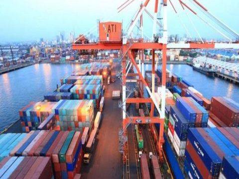 ميرزا :التأمين على الاستيراد مستمر
لكنه توقف ضد اخطار الحرب