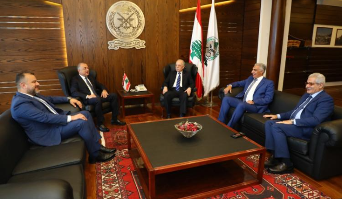 سليم استقبل بوصعب ووفداً نيابياً
وتناول مع الحلبي وضع المؤسسات الدستوريّة