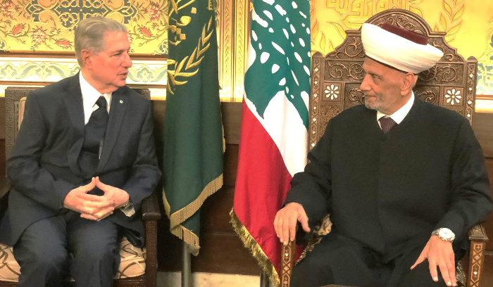 أمين الجميل: البلد على كف عفريت
