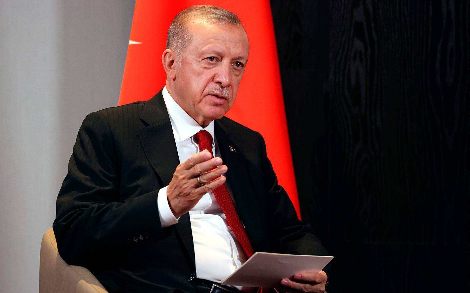 أردوغان يوقع على بروتوكول انضمام السويد إلى حلف الناتو
