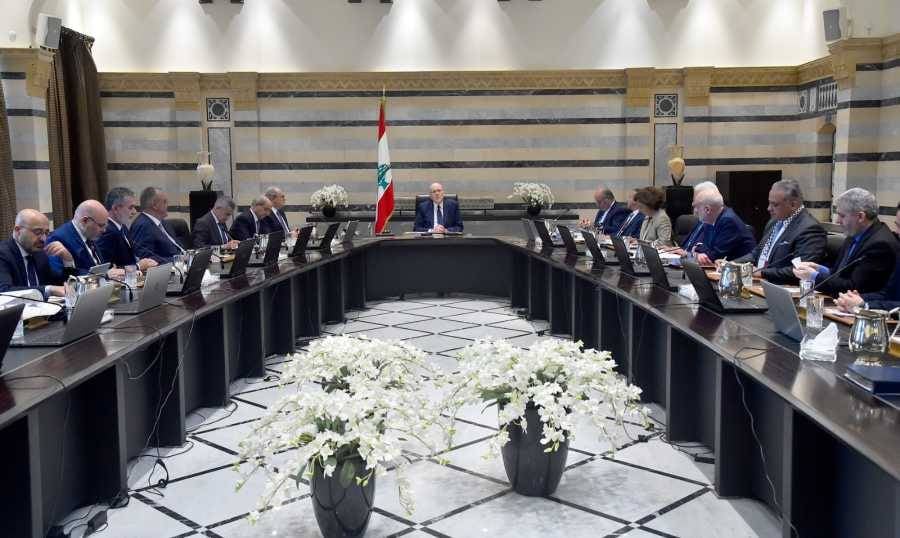 ميقاتي ترأس جلسة لمجلس وزراء في السراي:
نحن مع خيار السلام... وقرار الحرب بيد "إسرائيل"