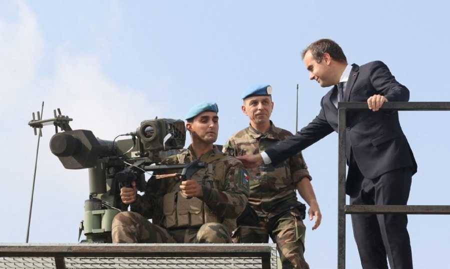 وزير الدفاع الفرنسي من الجنوب: لبنان بغنى عن الحرب
