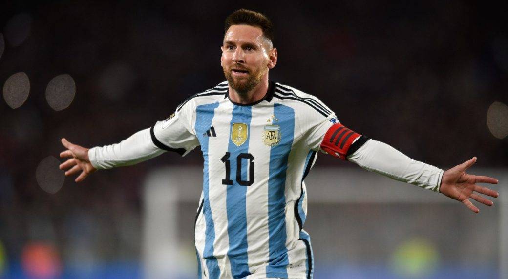ميسي يدخل في مفاوضات للعودة الى برشلونة… إليكم التفاصيل!