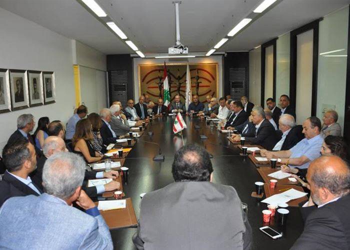 فاعليات القطاع التجاري : تغذية صندوق استرجاع الودائع
لن يتم إلّا باعتراف الدولة بمسؤولياتها عن الانهيار المالي