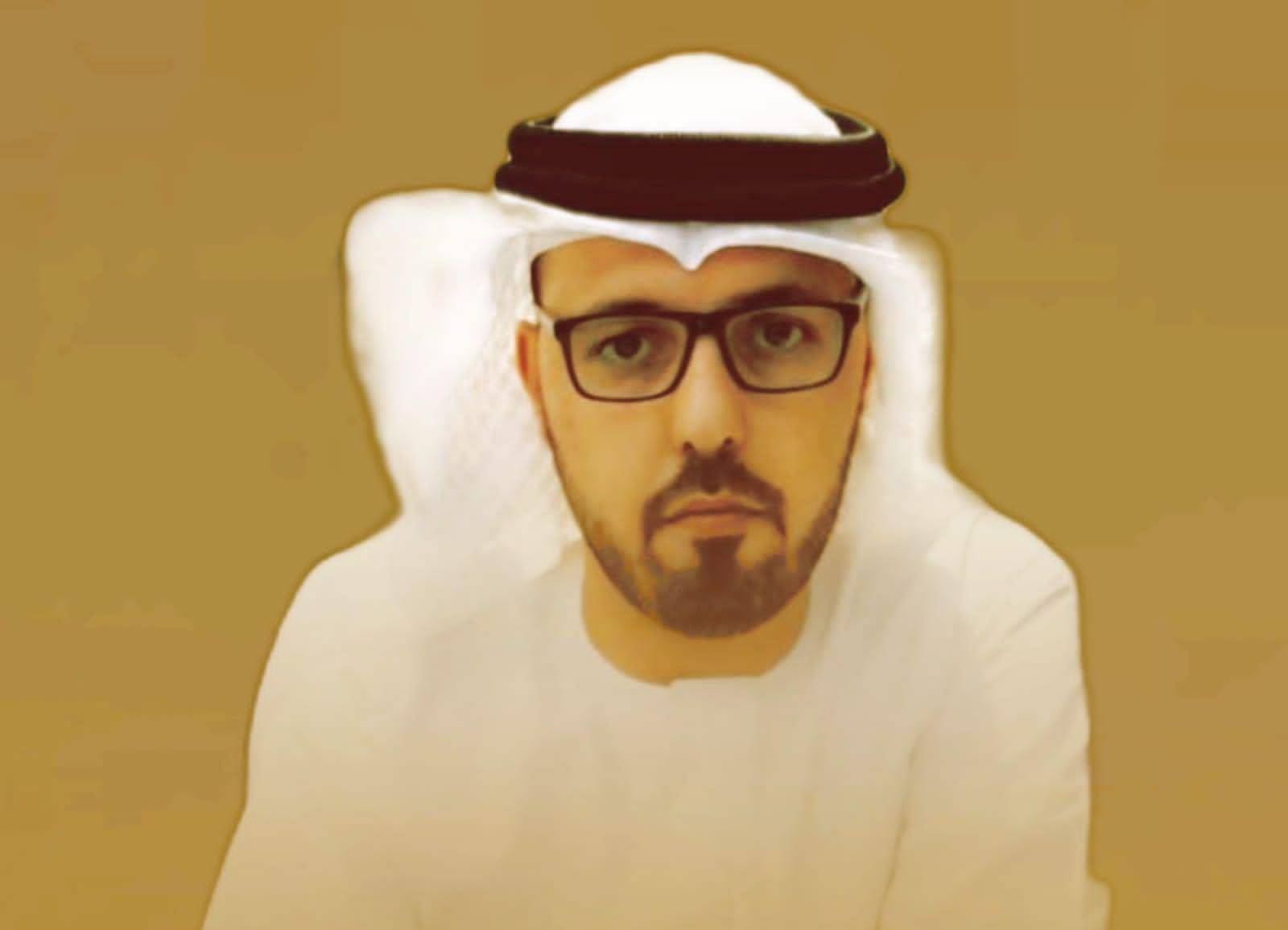 بأسلوبه الخاص.. عطاالله عبدالعزيز العز الدين نجح بصناعة تصاميم حيوية وجذابة