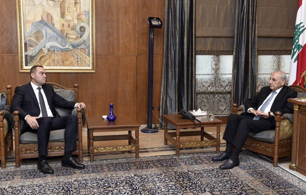بري تابع المستجدات جنوباً مع قهوجي وسفير بلجيكا
عدوان: رئيس المجلس يُفضّل أن يتمّ
التمديد لقائد الجيش في مجلس الوزراء