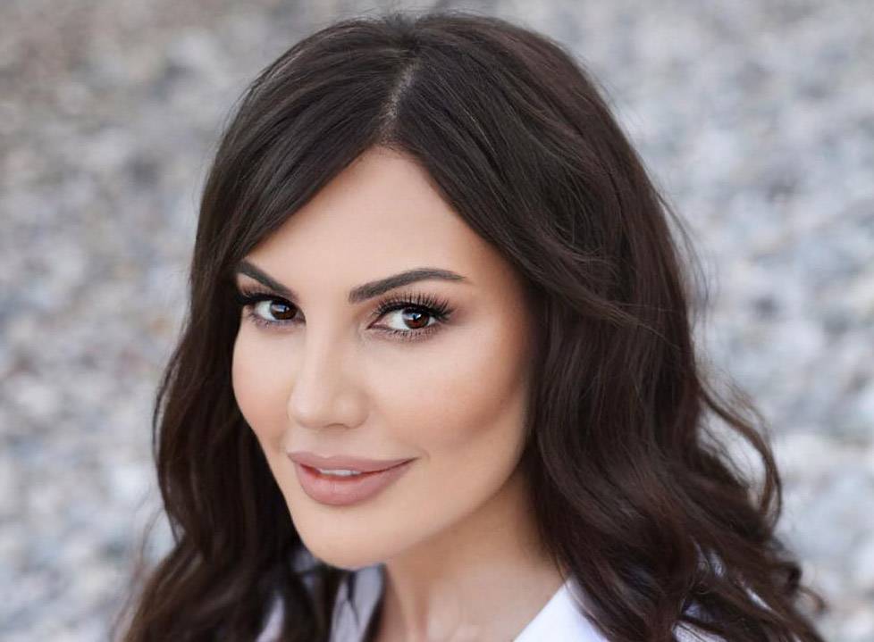 “ابشع يوم”… الممثلة دارين حمزة تُفجع بوفاة أقرب شخص