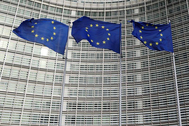 المفوضية الأوروبية تقترح عقوبات جديدة ضد روسيا