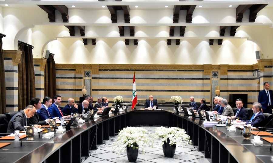 مجلس الوزراء وافق على زيادة التعويضات العائليّة في الضمان
ميقاتي: الحكومة لن تكون ساحة لتصفية الحسابات الشخصيّة