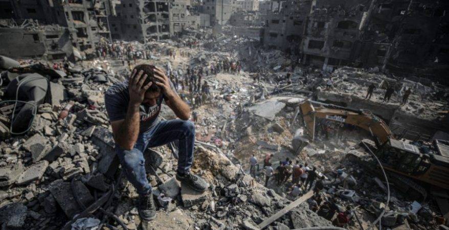 رصد 70 ألف حالة عدوى تنفسية بغزة... لازاريني: من الشائن أن وكالات إنسانية تضطر للتسول من أجل الوقود