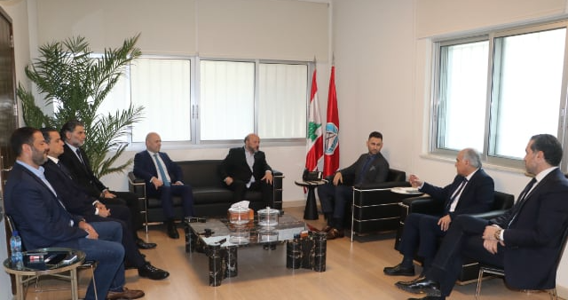 تيمور جنبلاط استقبل وفد "الجمهوريّة القويّة"
حاصباني: التشريع المدخل للحفاظ على الجيش
أبو الحسن: تعيين المجلس العسكري ضرورة