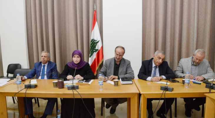 "لجنة المرأة والطفل" ناقشت خطة الطوارئ
المخصصة لمعالجة تداعيات العدوان الإسرائيلي