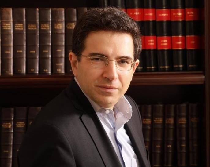 معركة نقابة المحامين... التحالفات الحزبيّة "الضبابية" ستُحسم في صناديق الإقتراع!
الصراع على مركز النقيب محتدم والمنافسة حامية بين هذه الأسماء!
نجار لـ "الديار": سيختار الحزبيّون المرشح الذي يمتلك برنامجا ورؤية!