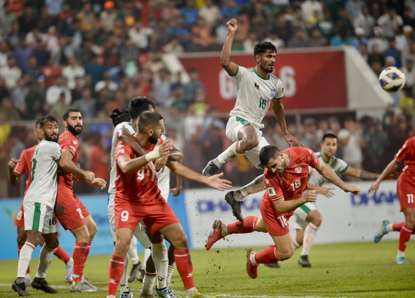 تعادل مخيب بين لبنان وبنغلادش