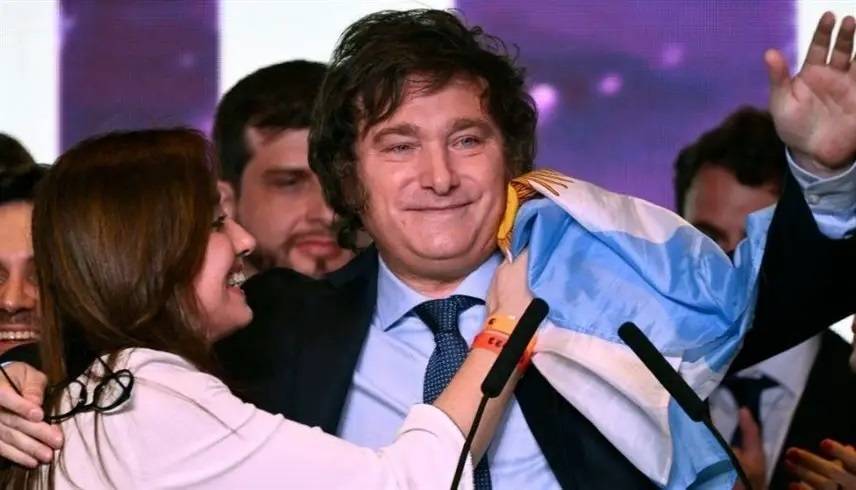مرشح اليمين خافيير ميلي رئيساً جديداً للأرجنتين... والأخيرة لن تنضم إلى مجموعة البريكس
