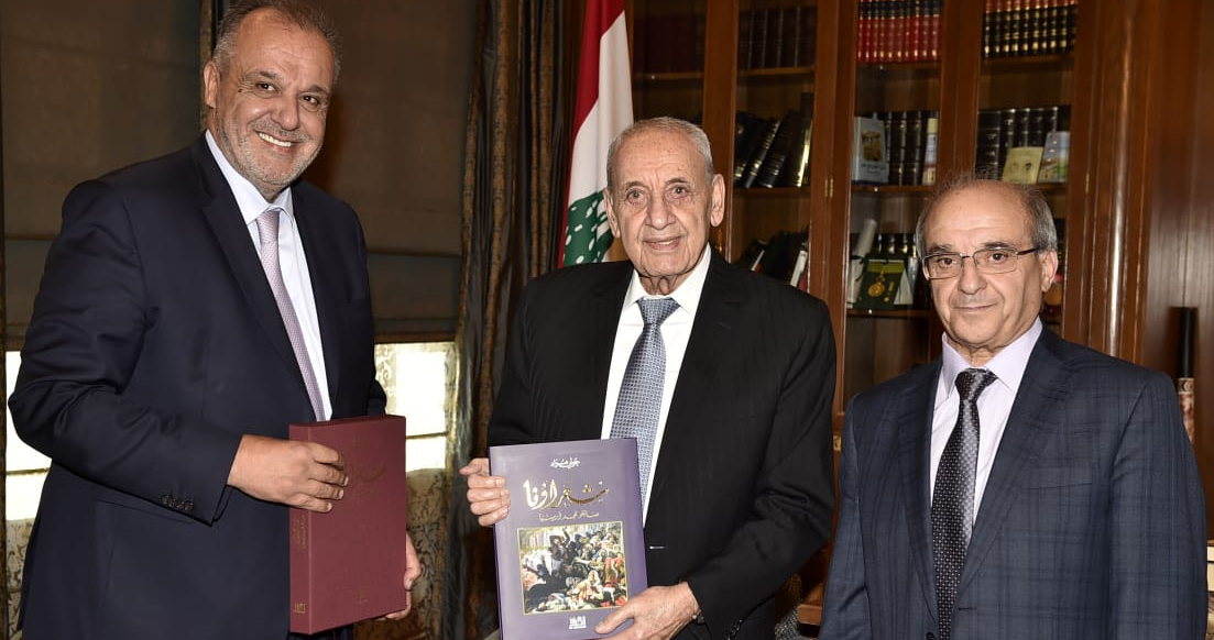 بري بحث مع وزراء المستجدات سياسياً
واتصل برعد وبوزير خارجيّة الكويت معزياً