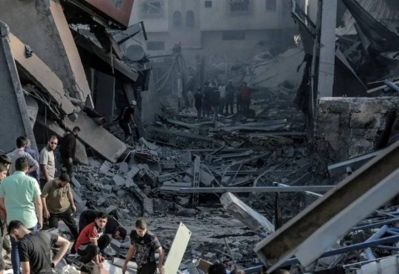 استشهاد 20 فلسطينيا في غارة استهدفت منزلا وسط غزة