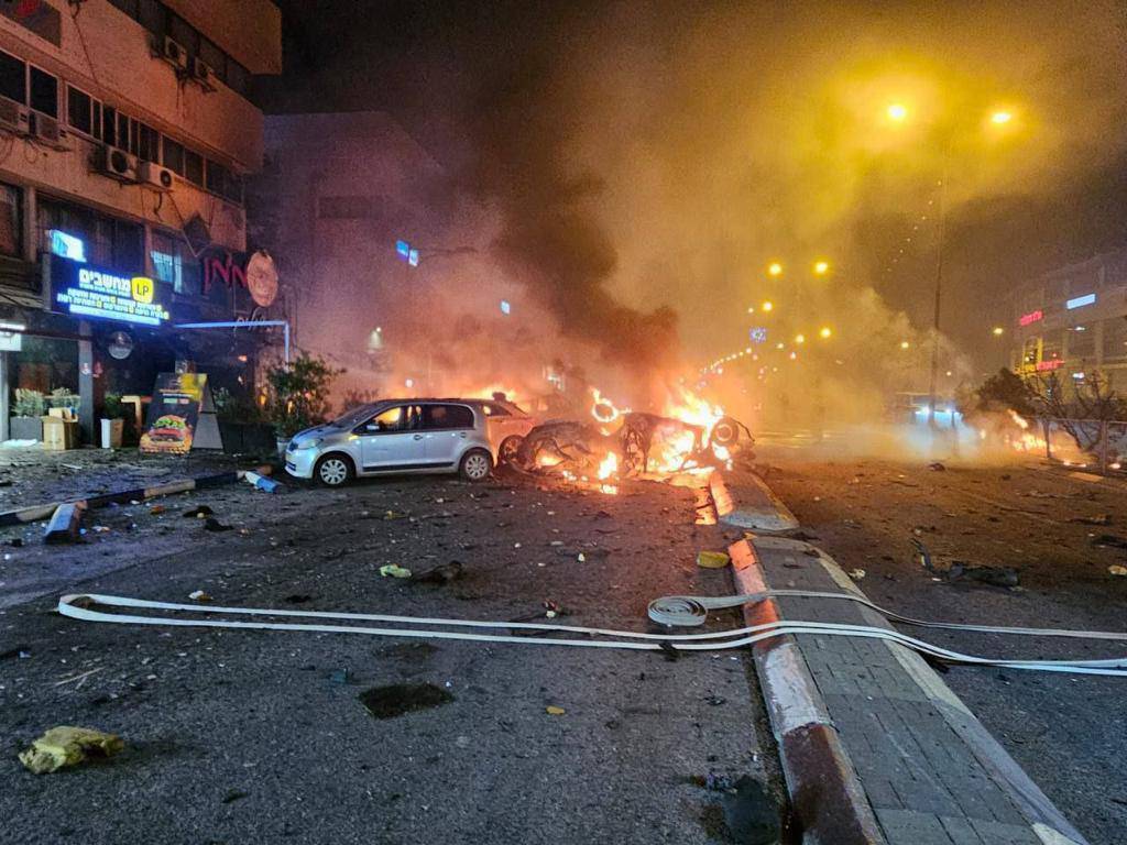 قادة العدو الإسرائيلي يعترفون بخسارة الحرب مع لبنان قبل أن تبدأ
حزب الله نجح في "الإشتباك الموضعي"... وحقق أهدافه بالردع والتوازن