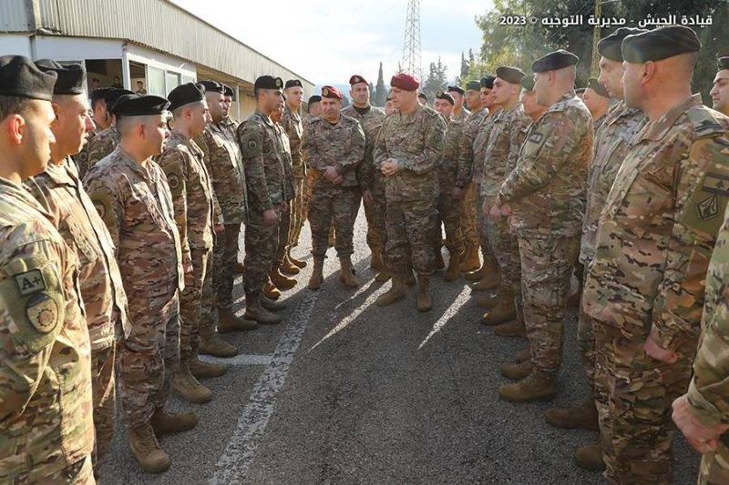 لماذا تحوّلت قضيّة قيادة الجيش الى معركة كبرى... وما هي علاقتها بالرئاسة؟
الكباش المسيحي الحاد يُصعّب الحلول والمخارج ويصبّ النار على الأزمة