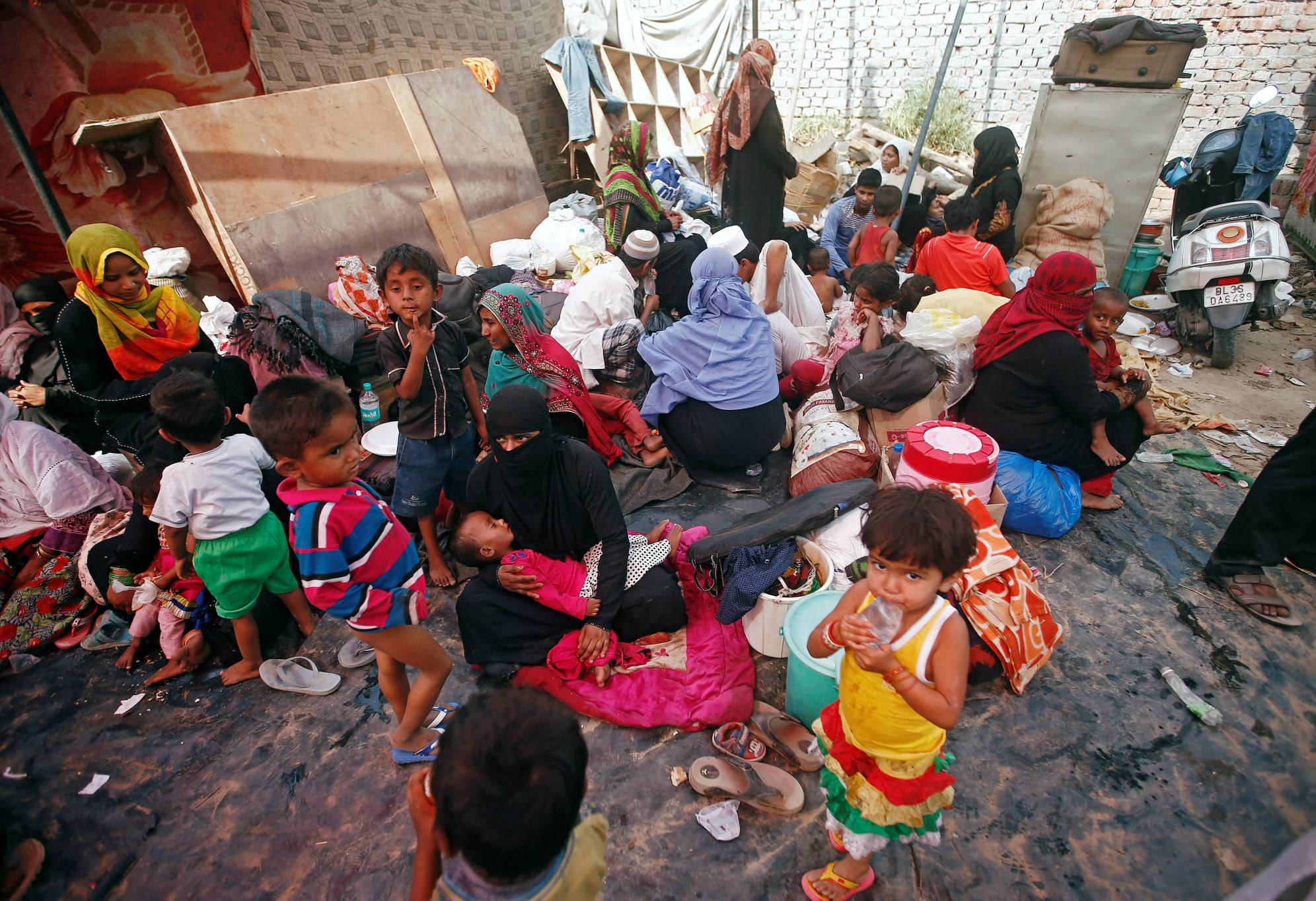 الروهينغا يفرون من بنغلاديش ويلجأون بالآلاف لإندونيسيا