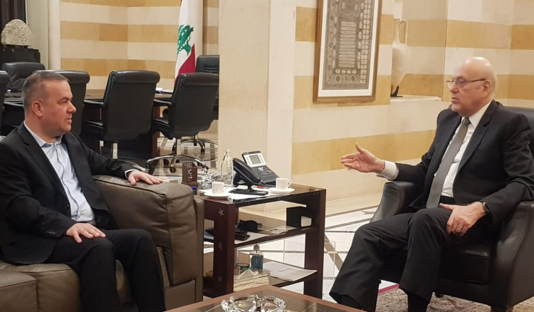 التقى رئيس هيئة مراقبة "الهدنة" والعلية وحايك ونوابا
ميقاتي اطلع من فضل الله على الأضرار التي نتجت
من العدوان الإسرائيلي وكيفيّة التعويض للأهالي