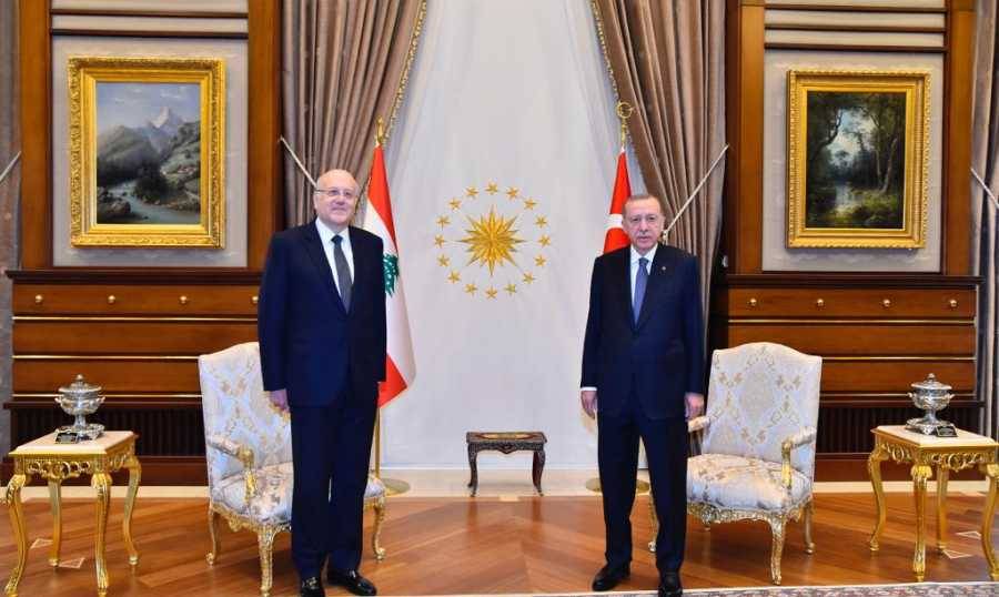 بحثا الوضع في المنطقة والعلاقات الثنائيّة بين البلدين
أردوغان: لاستمرار الهدنة في غزة كي يبقى لبنان آمناً
ميقاتي: نعوّل على مساعي الدول الصديقة لإحلال السلام