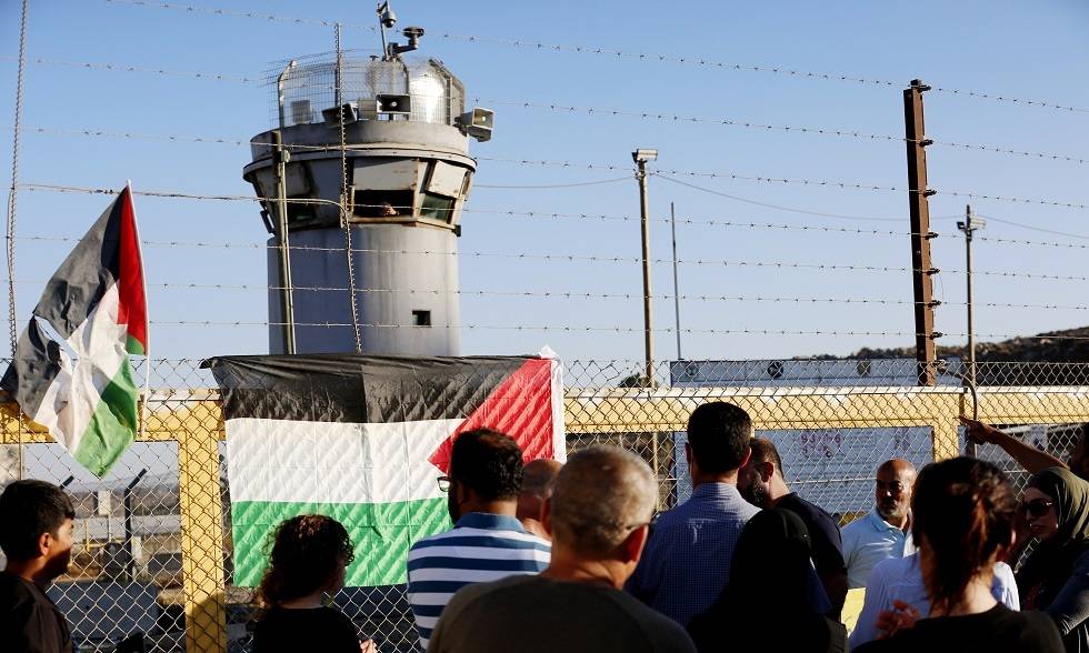 نادي الأسير الفلسطيني: سيُفرج الليلة عن 30 أسيراً فلسطينياً