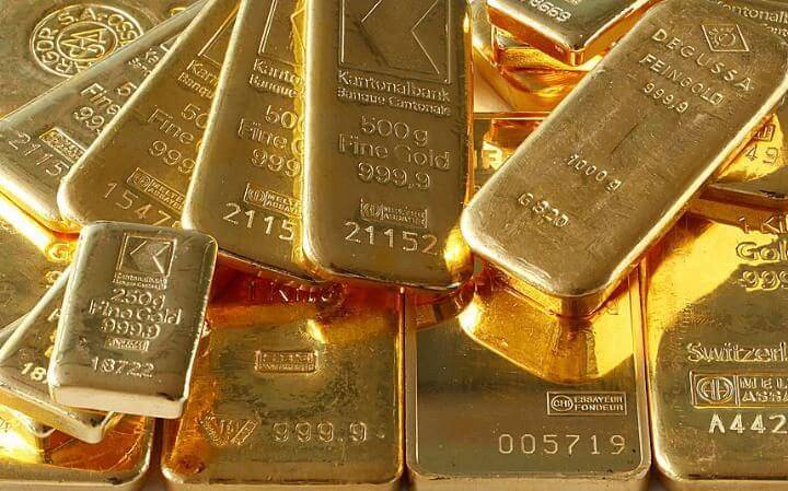 ضعف الدولار يرفع أسعار الذهب لأعلى مستوياتها في 6 أشهر