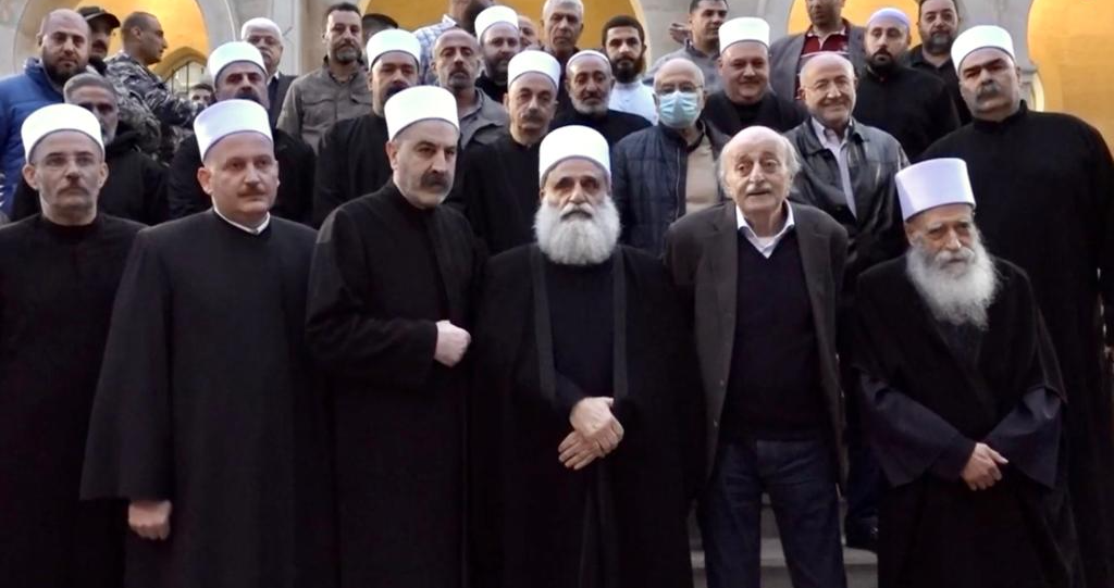 جال في منطقة الشحّار الغربي
وليد جنبلاط: الحرب لم تنتهِ
بل سيستأنفها العدو بعد الهدنة