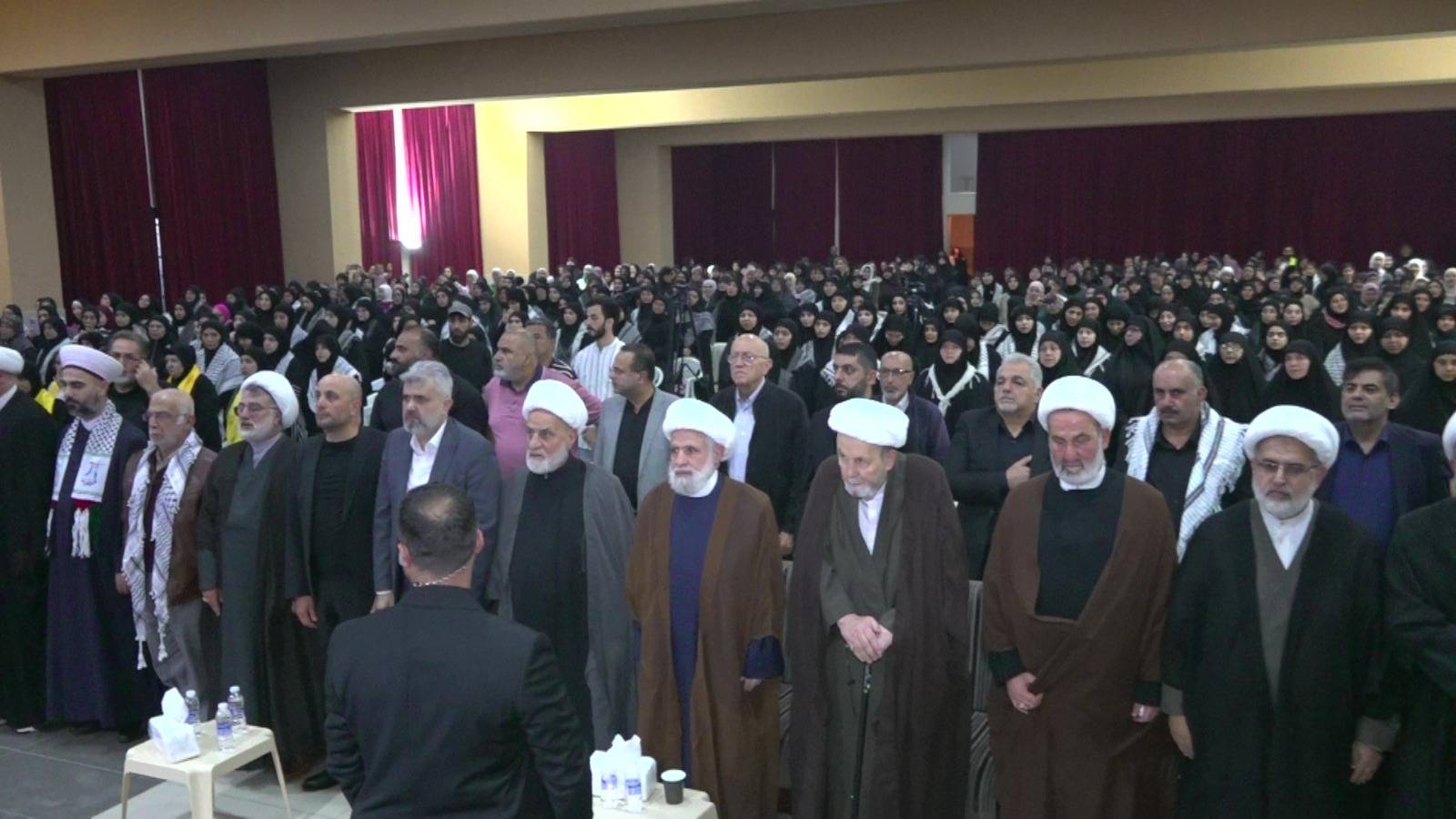 قاسم: "إسرائيل" قبلت بالهدنة رغماً عنها
ونحن لا نريد الحرب ولكن لا نقبل الاستسلام