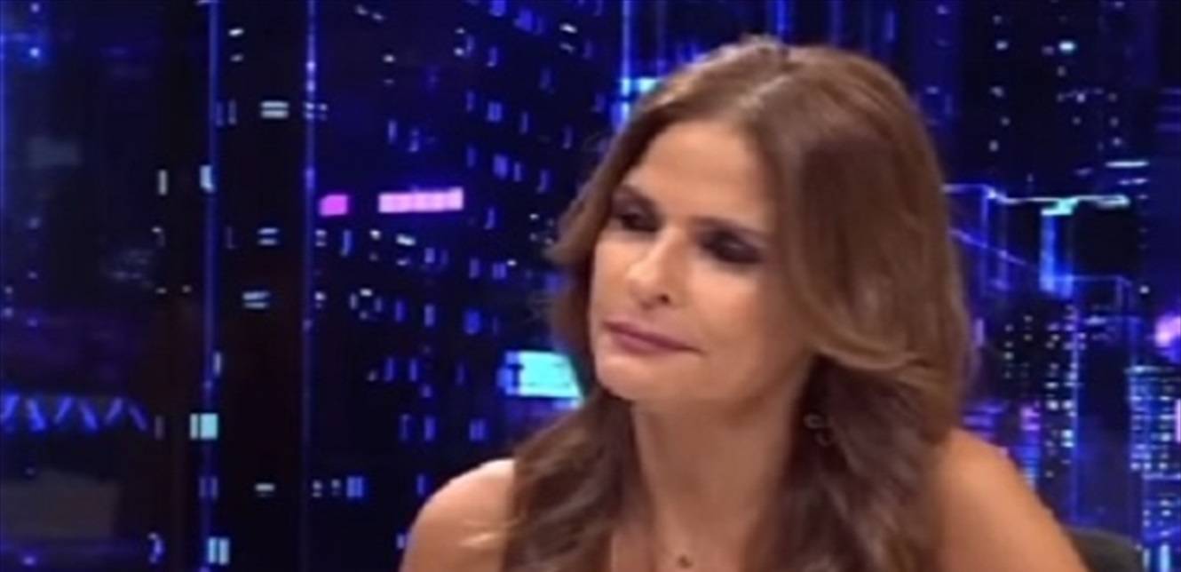إليكم ما قالته مذيعة "اللوتو" السابقة بشأن تمضيّة ليلة مع أحد الأشخاص مقابل المال