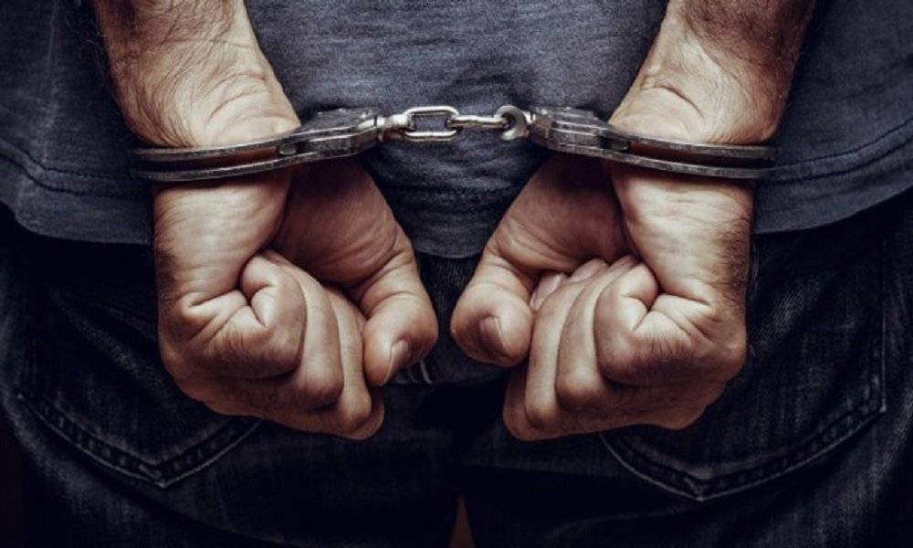 5  مذكرات بحقه ... قوة الامن تتدخل وهذا كان مصيره