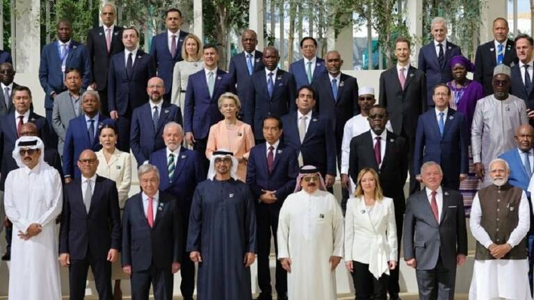 العاهل الأردني: التهديدات المناخية تزيد من فظاعة مآسي الحرب