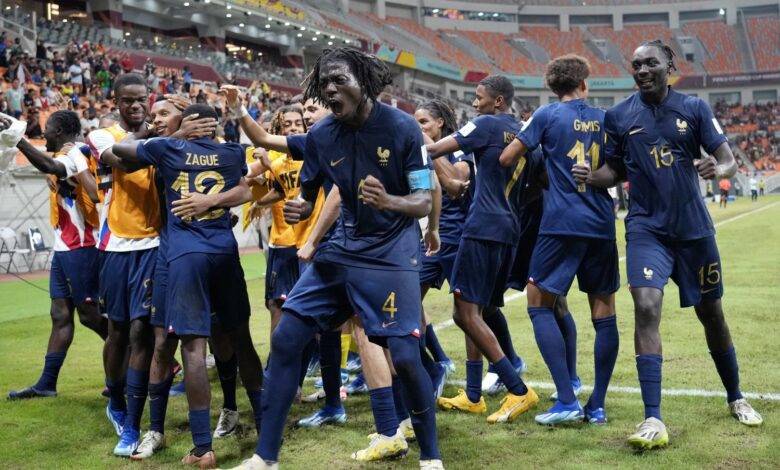 ناشئو ألمانيا وفرنسا في معركة
أوروبية من أجل اللقب العالمي