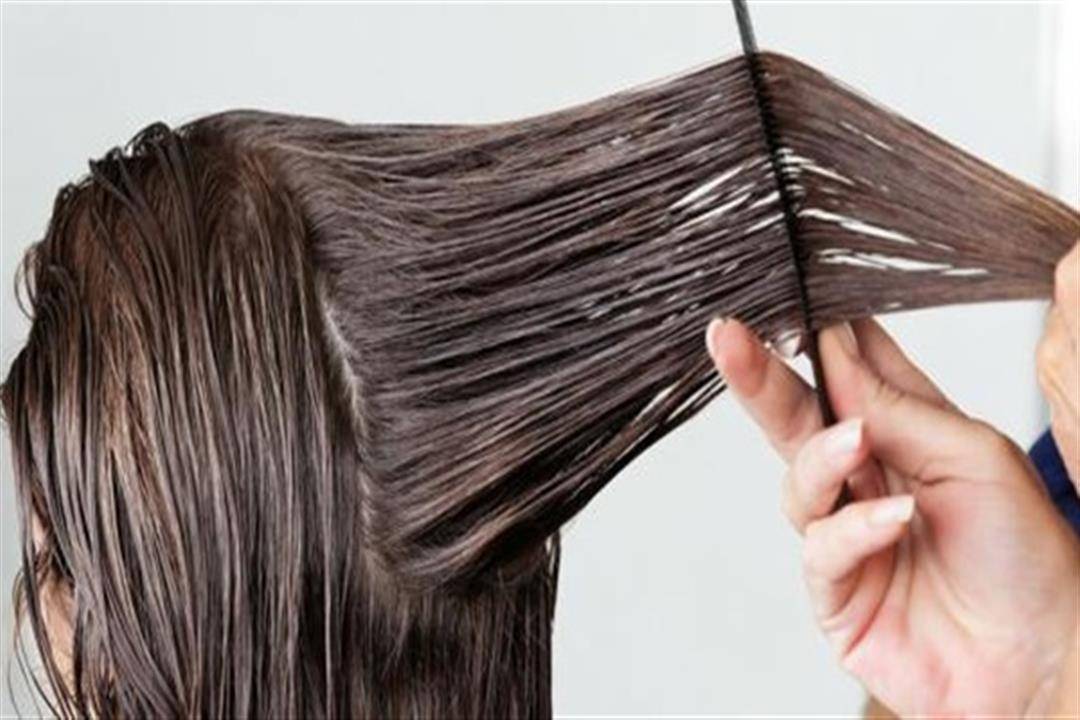 دراسة تحذرّ من ارتباط منتجات تصفيف الشعر بالعقم!