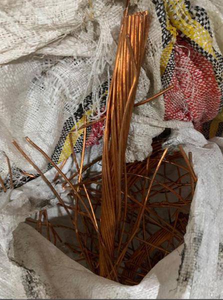 عصابتا سرقة أسلاك كهربائية في قبضة قوى الأمن