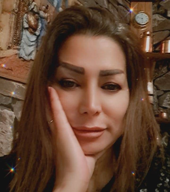 ما يفرّقه بيت الشَّعَر تجمع شمله صالة الأفراح...
