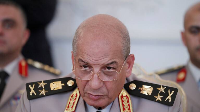 وزير الدفاع المصري: القضية الفلسطينية تواجه منحى شديد الخطورة هدفه تصفيتها