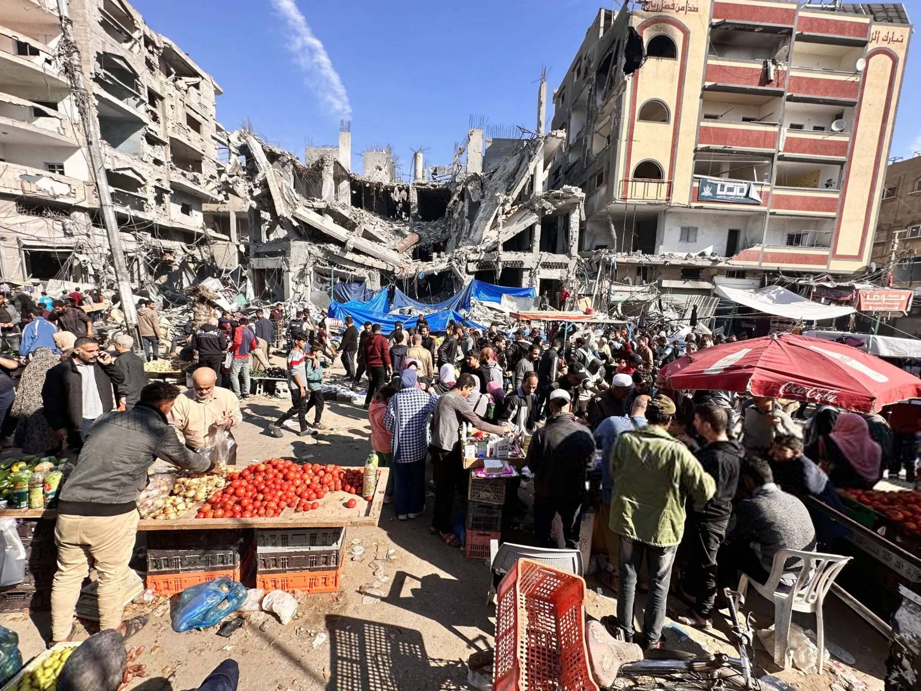 سباق بين جهود تمديد الهدنة والاستعدادات لجولة قتال جديدة
دهس عسكريين في «الأغوار» وعملية فدائية في القدس