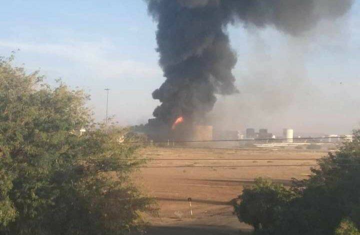 "الدعم السريع" يتهم الجيش بتدمير مصفاة الجيلي وسط تبادل القصف المدفعي بين الطرفين في الخرطوم