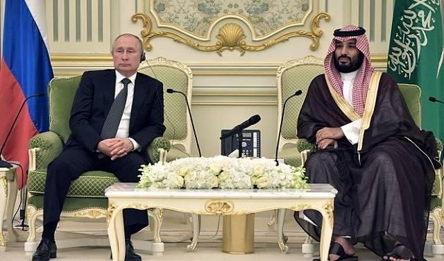 هل من صلة بين تأجيل زيارة بن سلمان إلى بريطانيا وزيارة بوتين إلى السعودية؟
