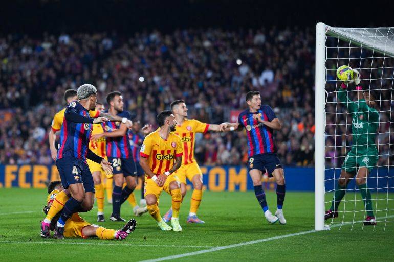 دربي كاتالوني بين برشلونة وجيرونا غداً