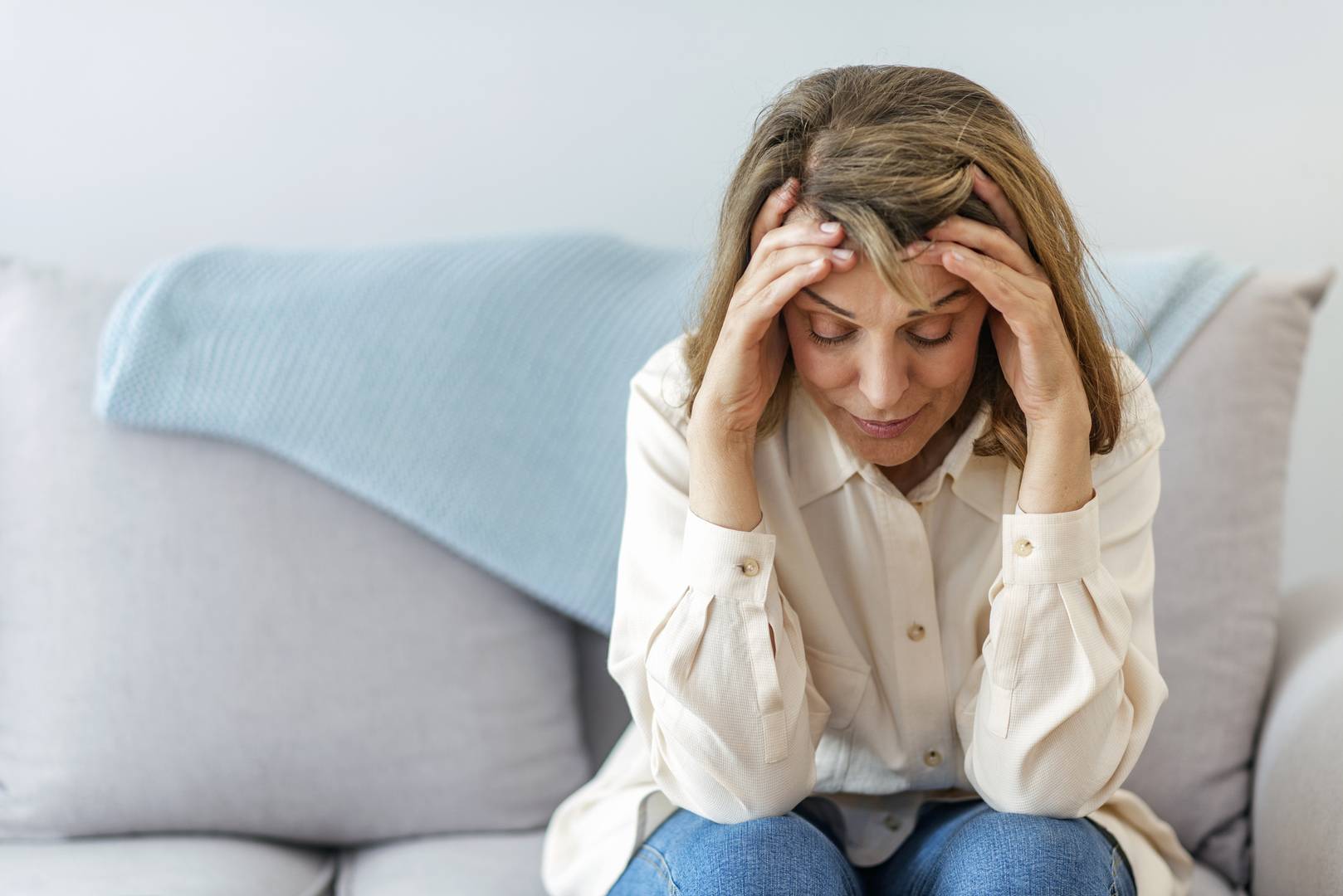 لماذا النساء أكثر عرضة للإصابة بمرض الزهايمر؟